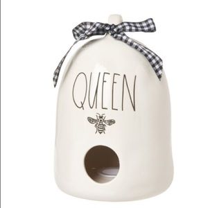 Rae Dunn Queen bee birdhouse